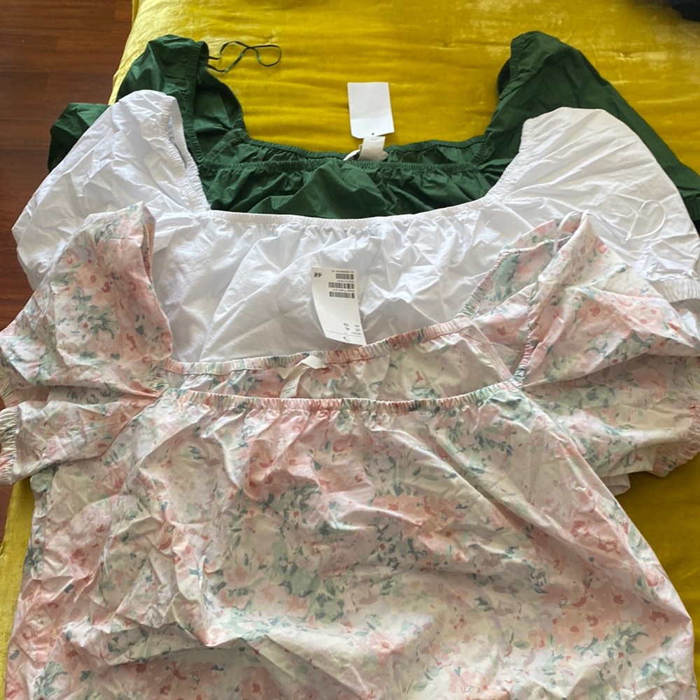 H&M OFF THE SHOULDERS Tops